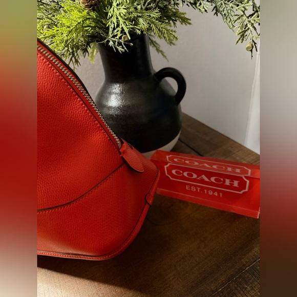 Coach Cora Domed Satchel - Picture 4 of 13